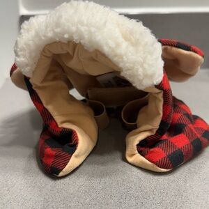 NWOT Plaid Red and Black dog trapper hat size small